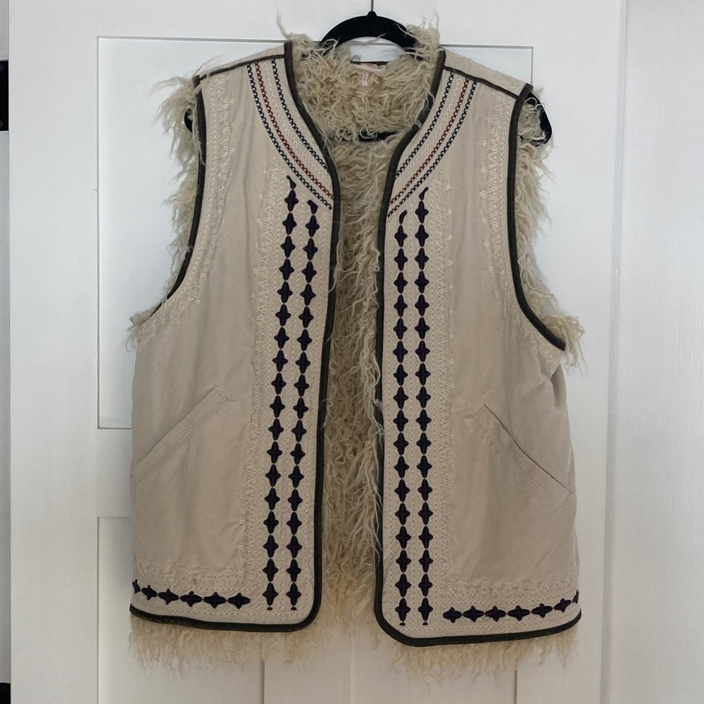 Free People Reversible Vest like new condition size Large